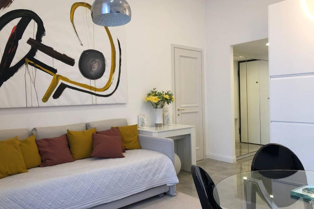 Casa Alberto Da Giussano, Elegante Bilocale In Centro Con Balcone Sul Parco Milano Eksteriør billede